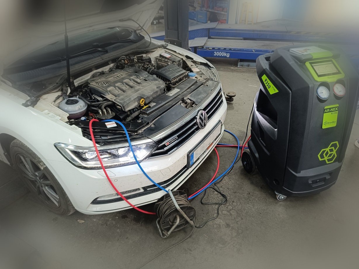 Plnění a servis klimatizace auta – Stonařov u Jihlavy